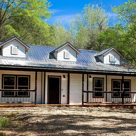 The New Luna Lodge In Broken Bow